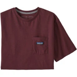Patagonia Men's P-6 Label Pocket Responsibili-Tee -Patagonia Shop WBF21 37406 DAK 1